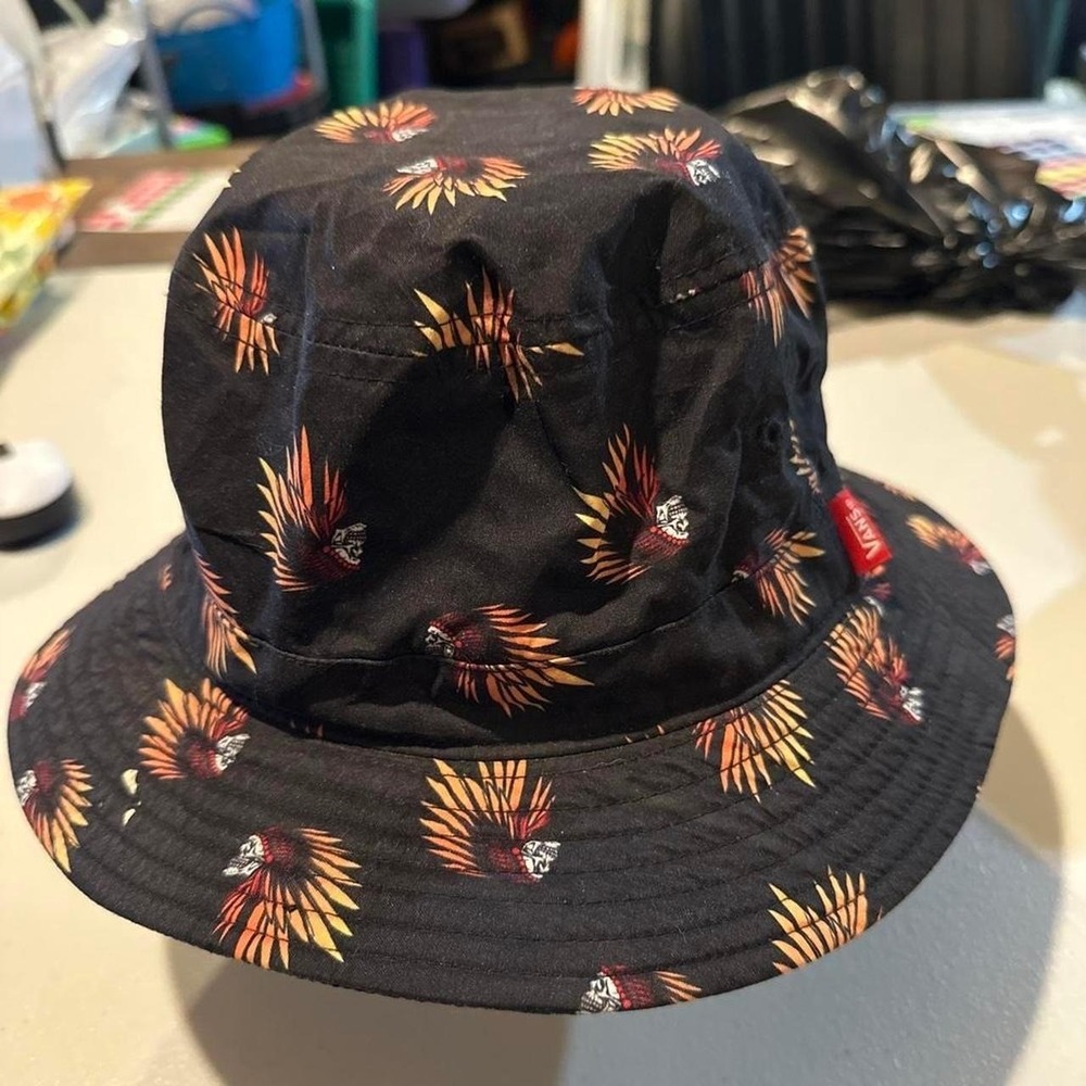 Vans Bucket Hat Black Skull Headdress Graphic Print Mesh Lined Skate Sun Hat